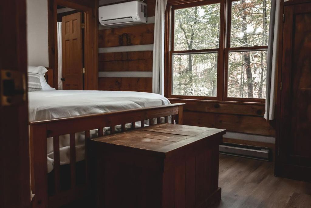 Creekside Overlook At 36 North Cabin - Fireplace Purlear 외부 사진